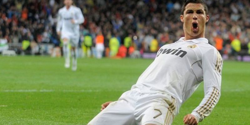 Ronaldo - Huyền thoại vượt thời gian