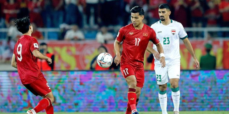 Bóng đá Việt Nam so với bóng đá thế giới